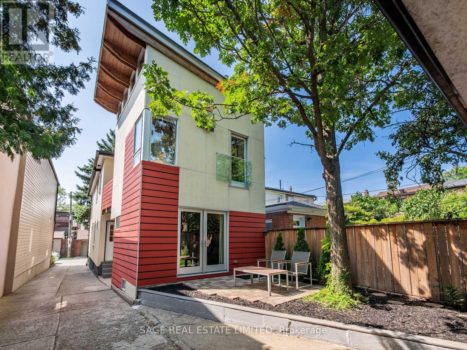 MLS® listing #28843416 for sale located at 53 JERSEY AVENUE