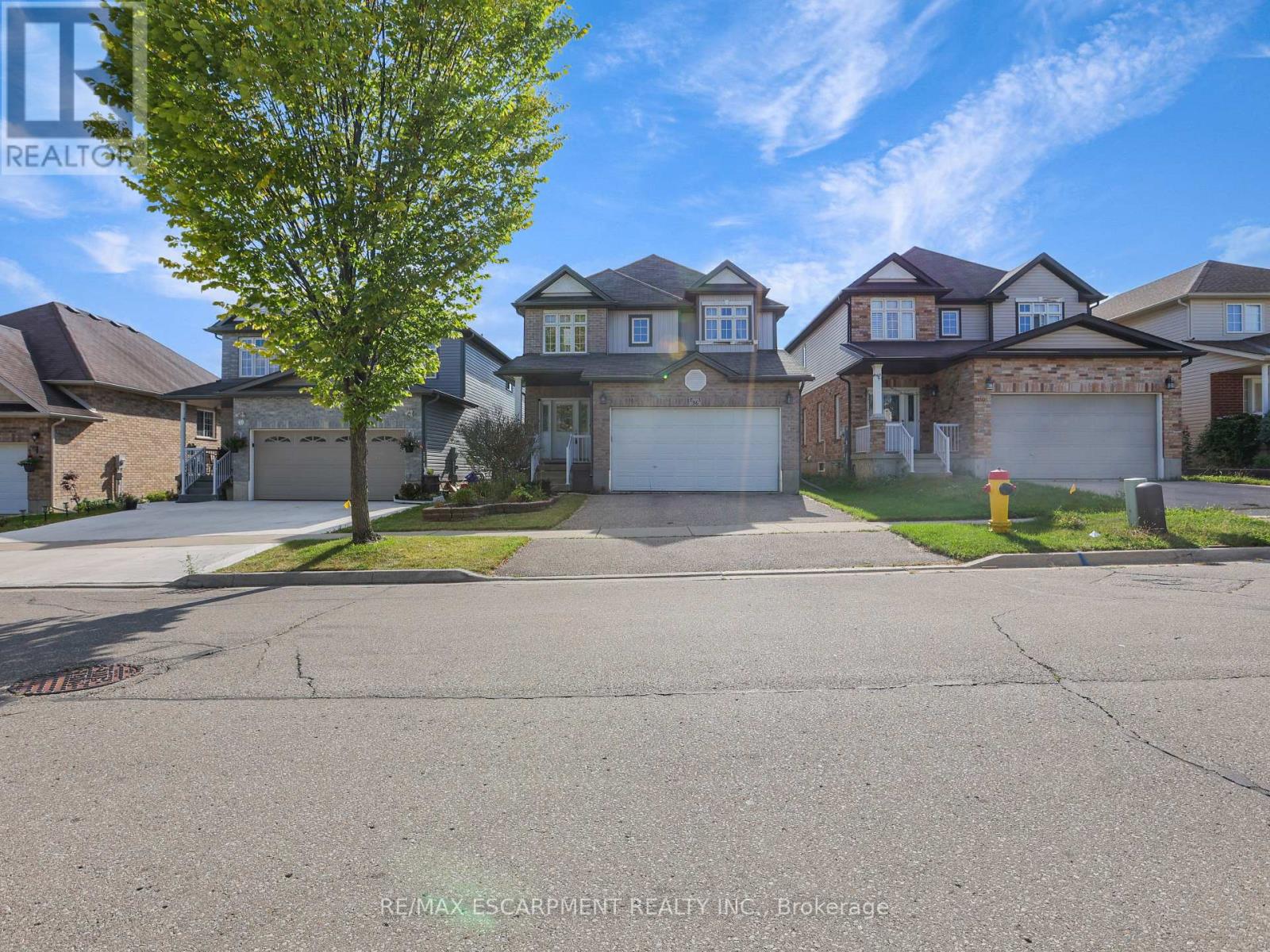 MLS® listing #28844634 for sale located at 36 LEMON GRASS STREET