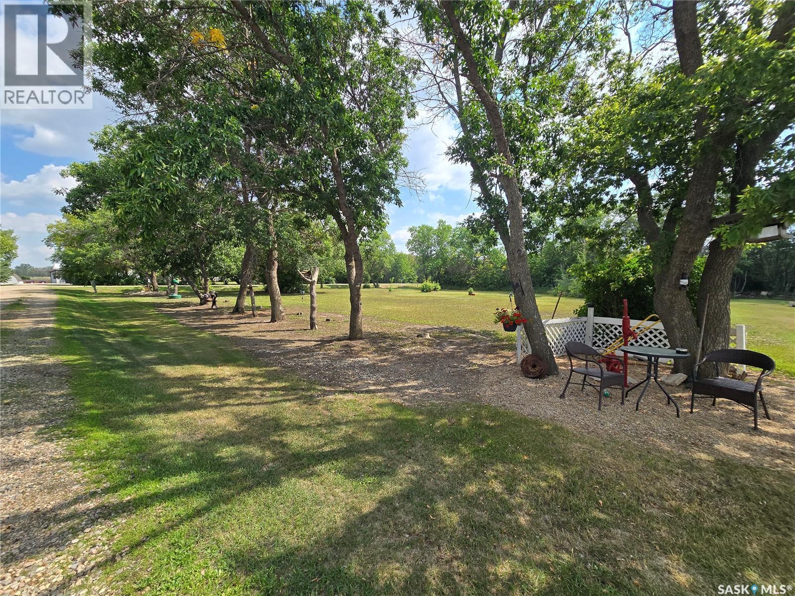 MLS® listing #28848098 for sale located at 28 Gruenthal DRIVE