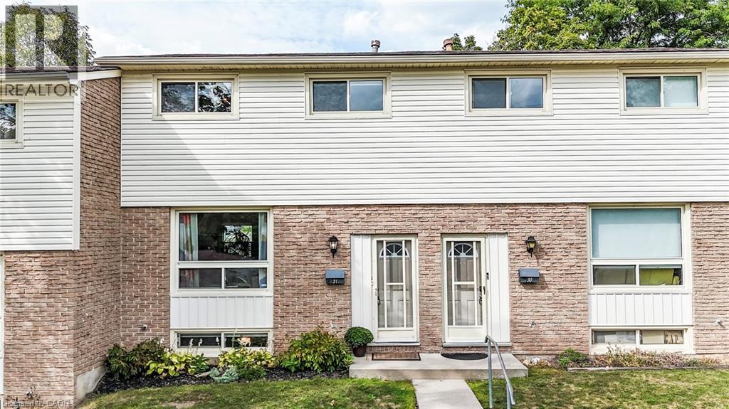 MLS® listing #28848137 for sale located at 165 GREEN VALLEY Drive Unit# 31