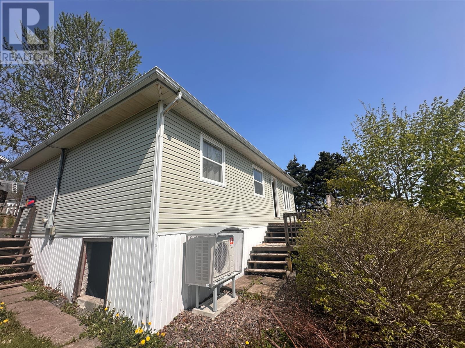 MLS® listing #28848775 for sale located at 175 Marine Drive