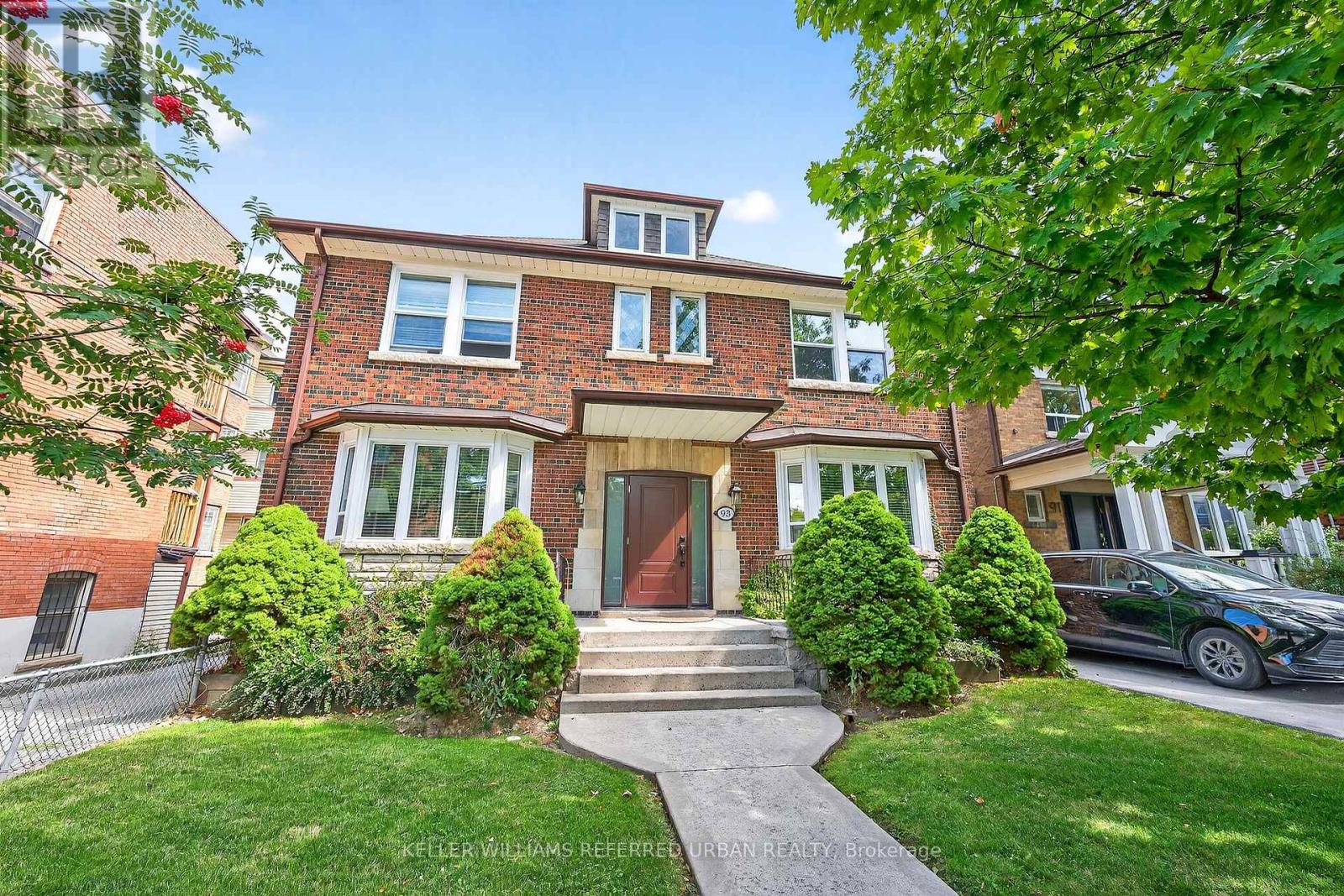 MLS® listing #28848968 for sale located at 93 NORTHCLIFFE BOULEVARD