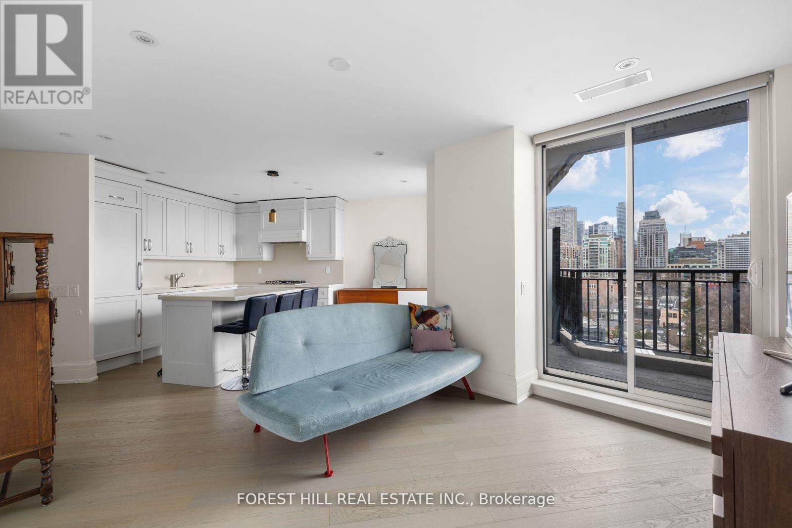 MLS® listing #28849615 for sale located at 806 - 181 DAVENPORT ROAD