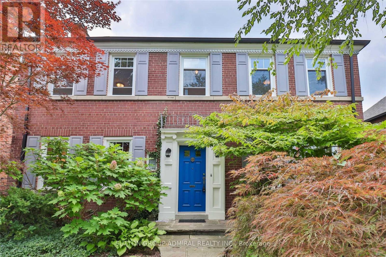 MLS® listing #28853749 for sale located at 49 HILLCREST DRIVE