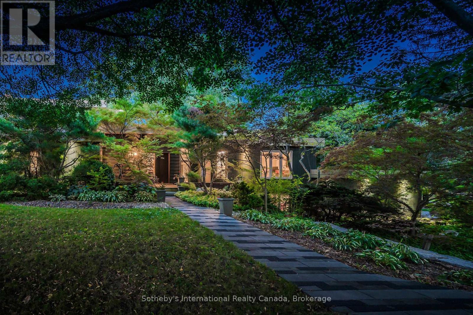 MLS® listing #28854409 for sale located at 348 BROWNING PLACE