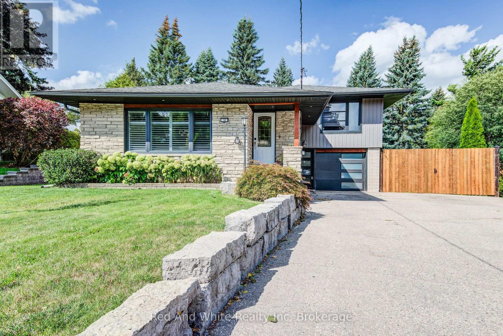 MLS® listing #28856930 for sale located at 36 ANTHONY PLACE