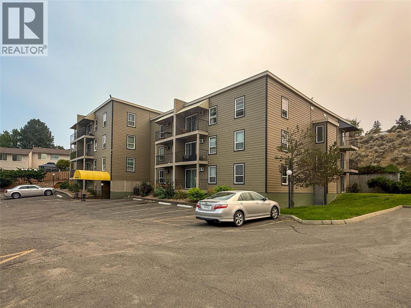 MLS® listing #28857753 for sale located at 751 Grandview Terrace Unit# 102