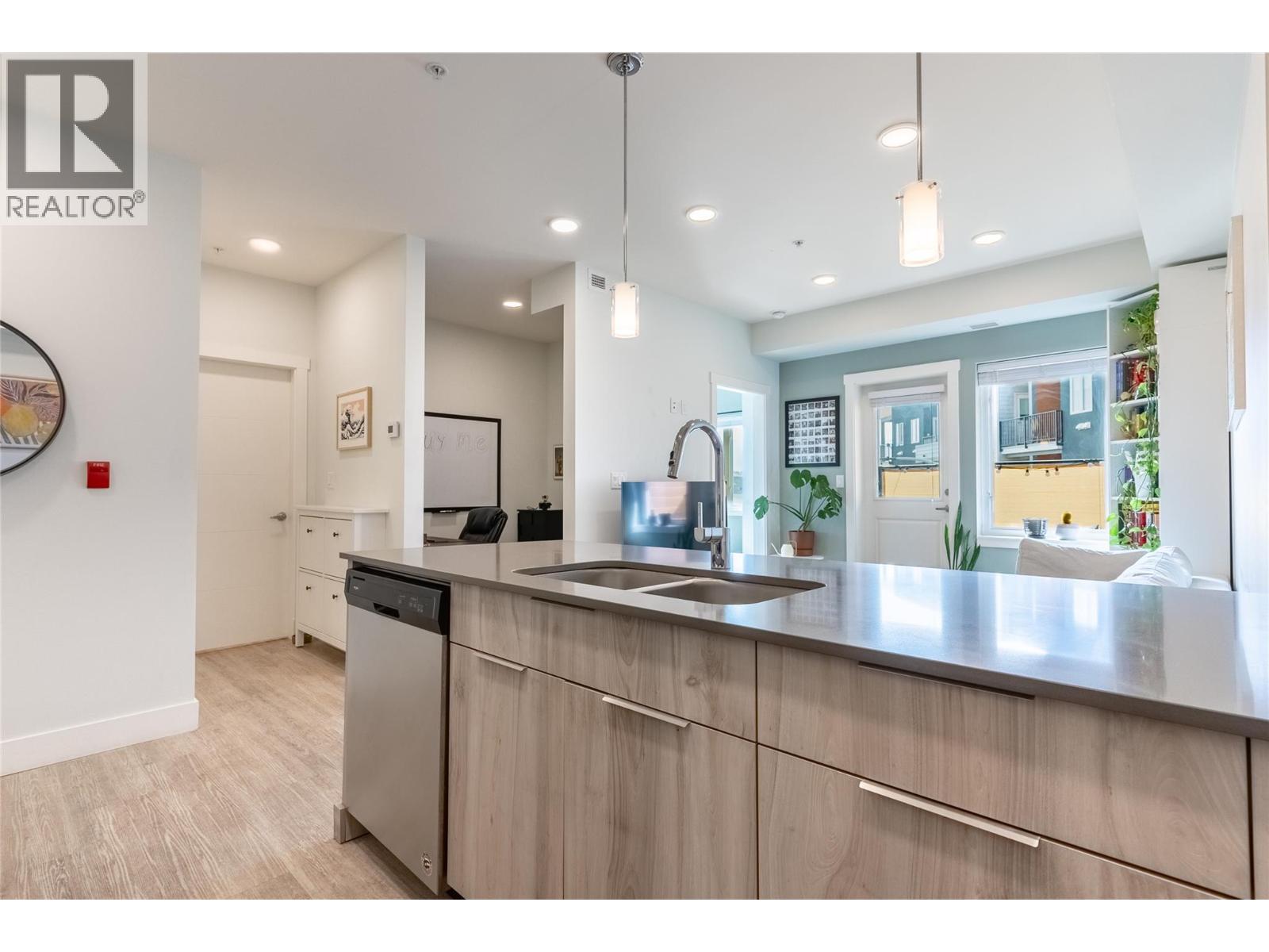 MLS® listing #28858099 for sale located at 107 Yew Street Unit# 311