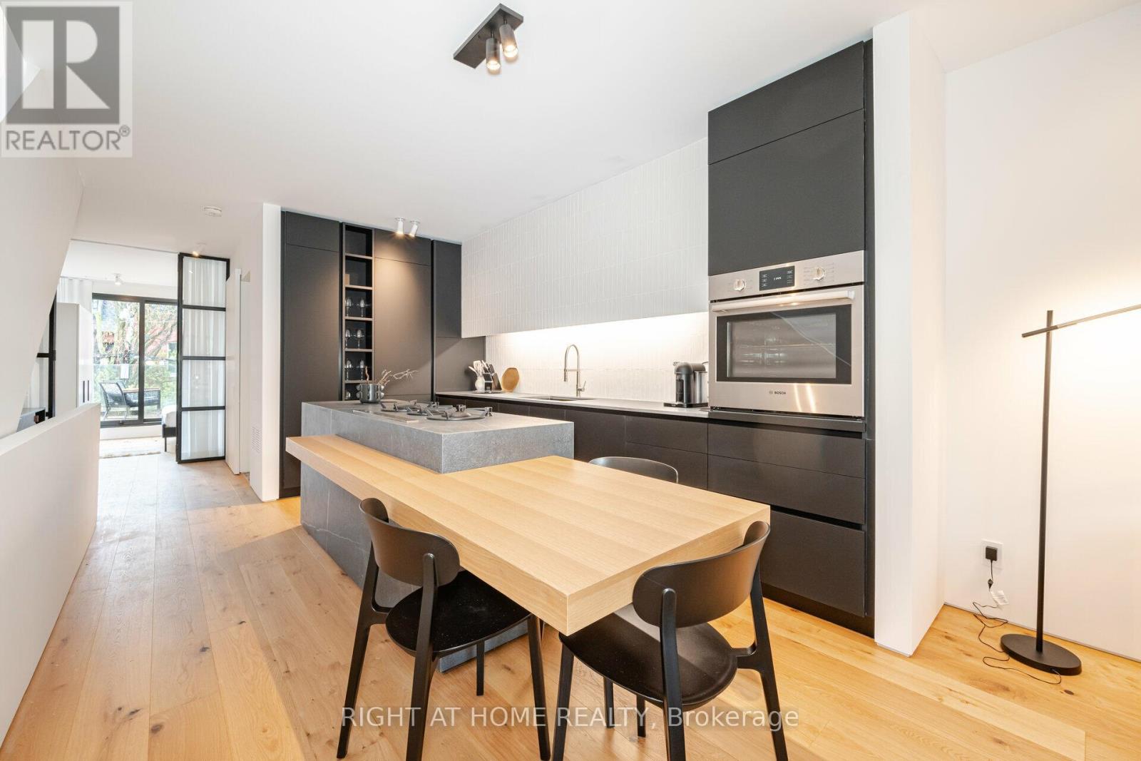 MLS® listing #28861443 for sale located at 259 LISGAR STREET