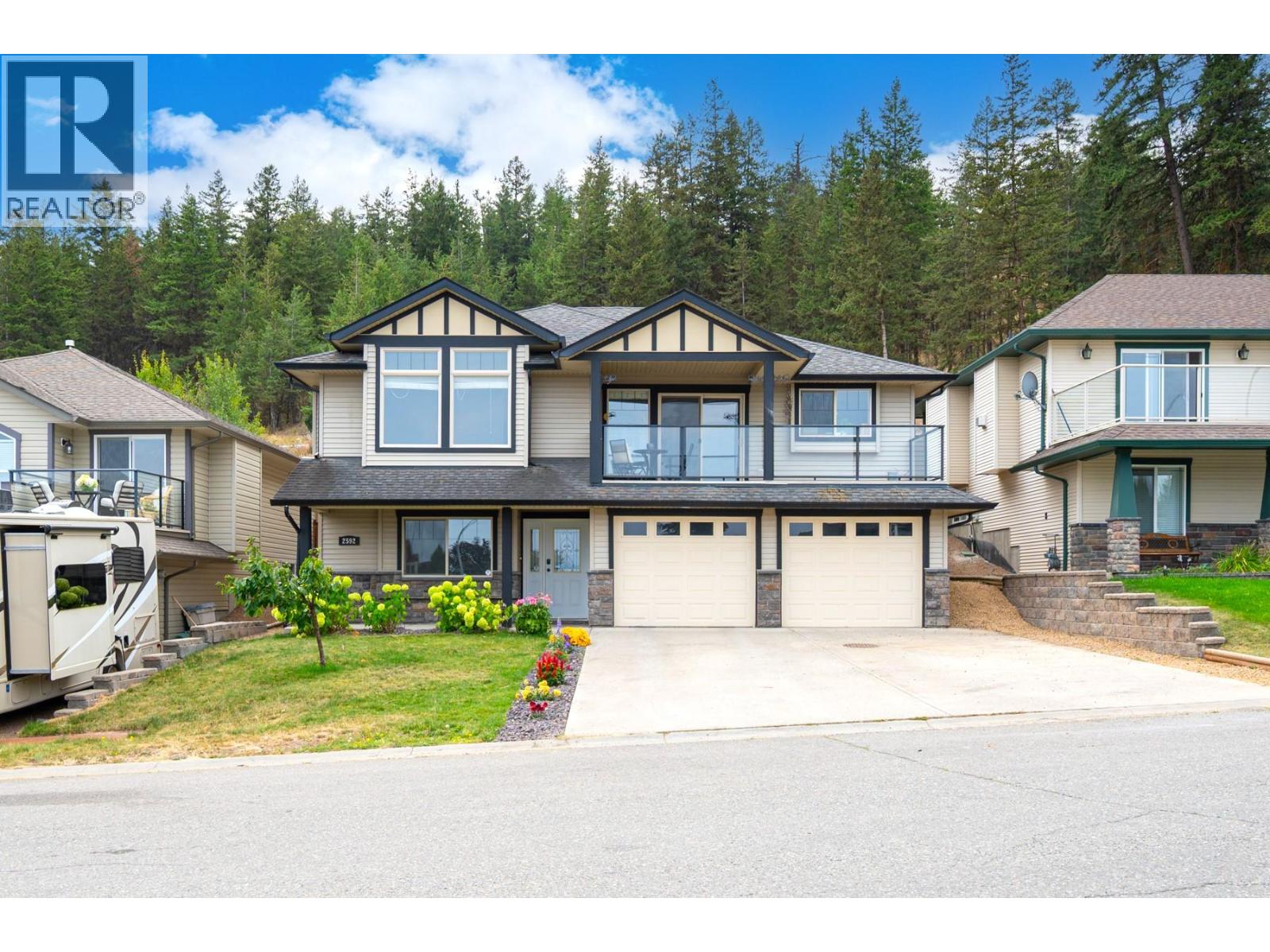 MLS® listing #28863411 for sale located at 2592 Willowbrae Drive