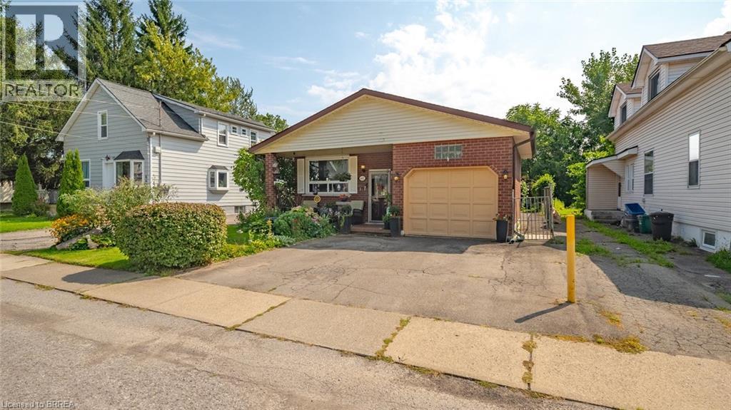 MLS® listing #28864800 for sale located at 6442 TAYLOR Street