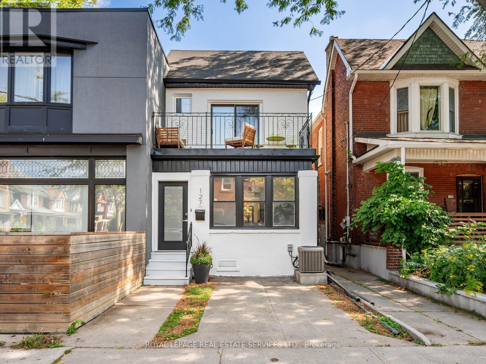 MLS® listing #28865432 for sale located at 127 EMERSON AVENUE
