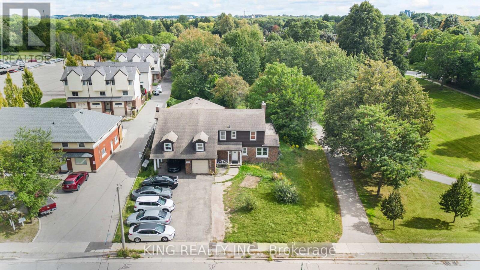 MLS® listing #28866446 for sale located at 1097 QUEENS BOULEVARD