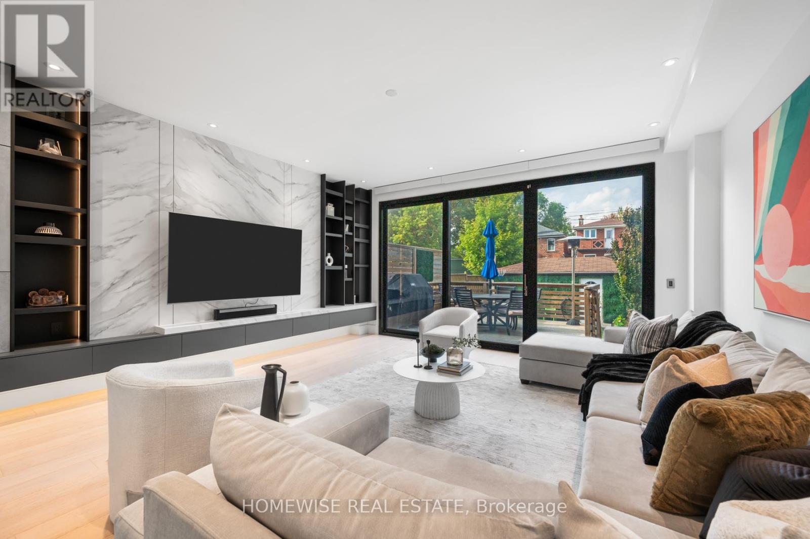 MLS® listing #28867412 for sale located at 20 CLOVELLY AVENUE
