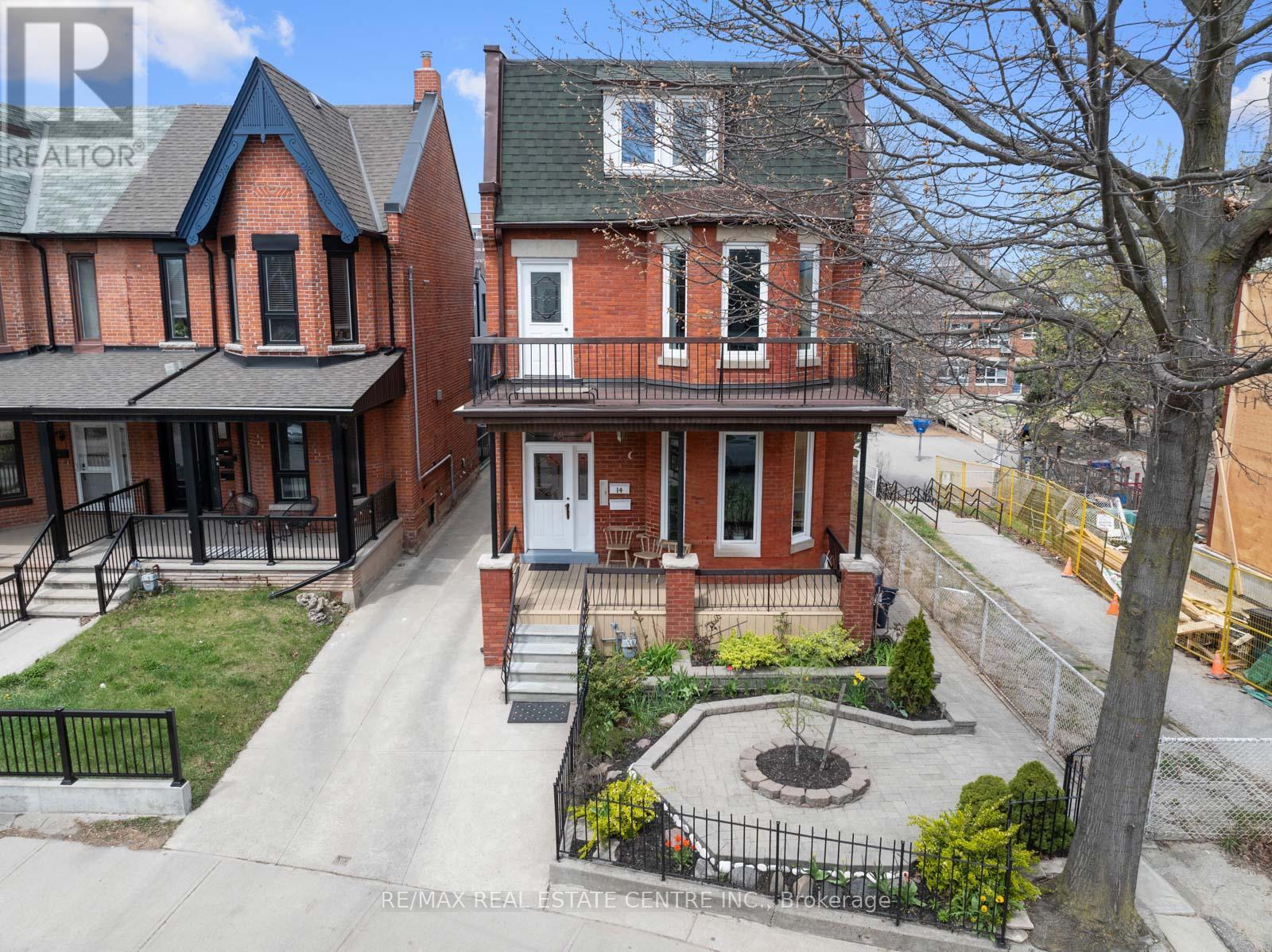 MLS® listing #28868713 for sale located at 14 CHURCHILL AVENUE