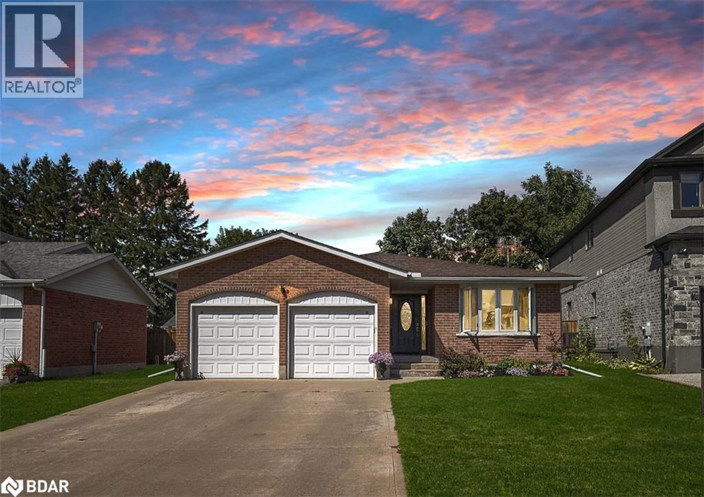 MLS® listing #28869176 for sale located at 286 TAGGE Crescent