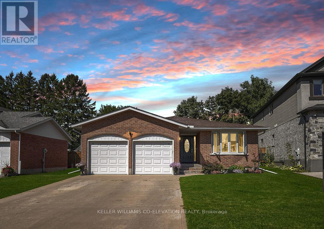 MLS® listing #28870046 for sale located at 286 TAGGE CRESCENT