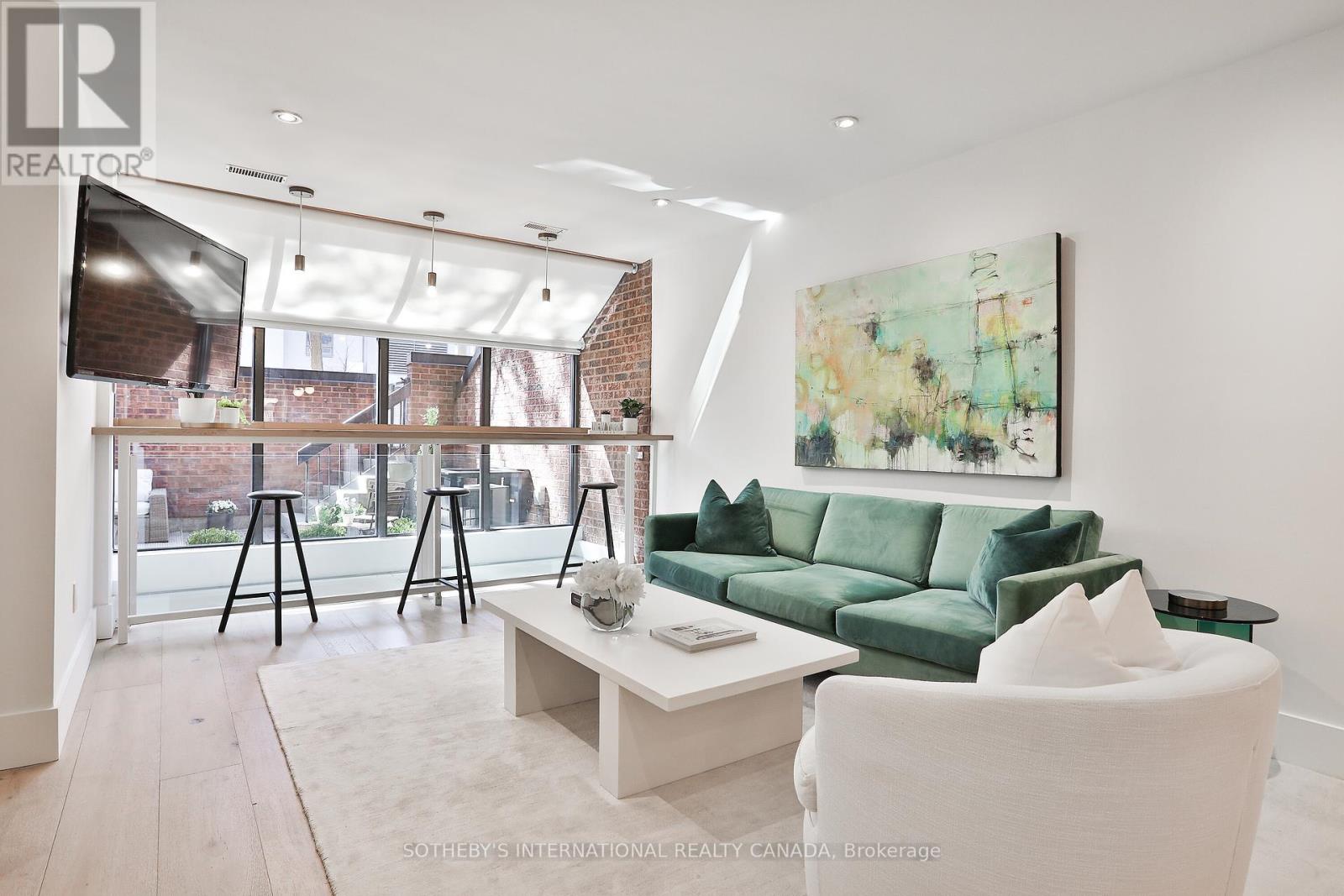MLS® listing #28870729 for sale located at A9 - 142 PEARS AVENUE