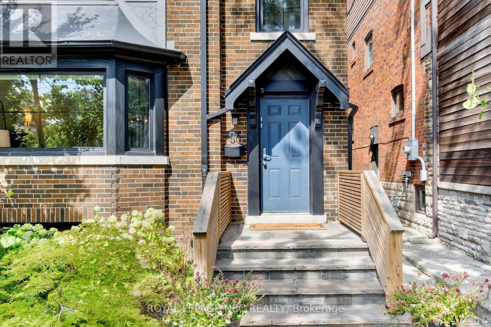 MLS® listing #28871303 for sale located at 50 TYRREL AVENUE