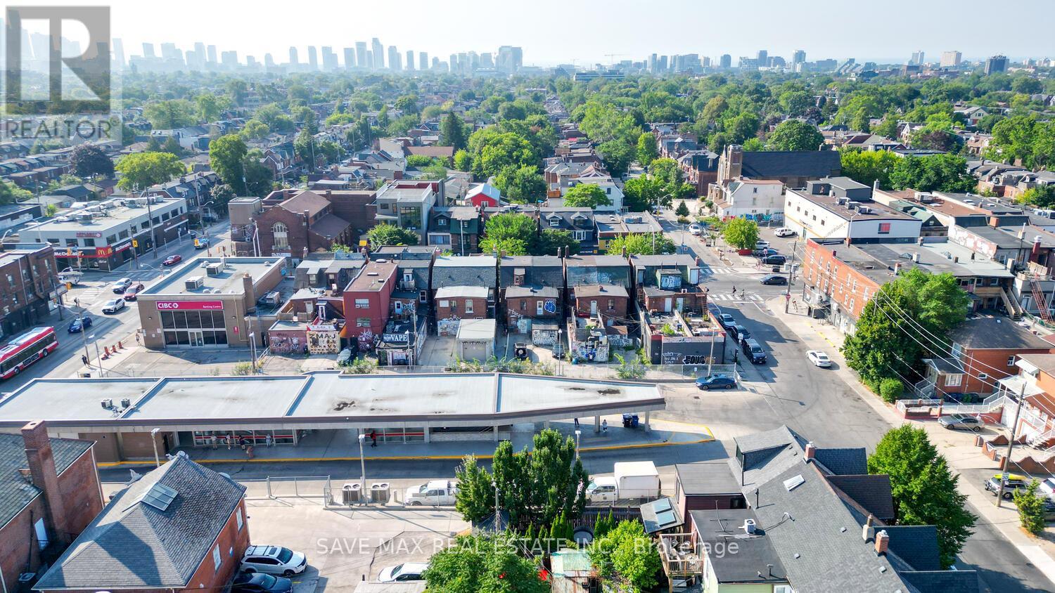 MLS® listing #28871402 for sale located at 910 BLOOR STREET W
