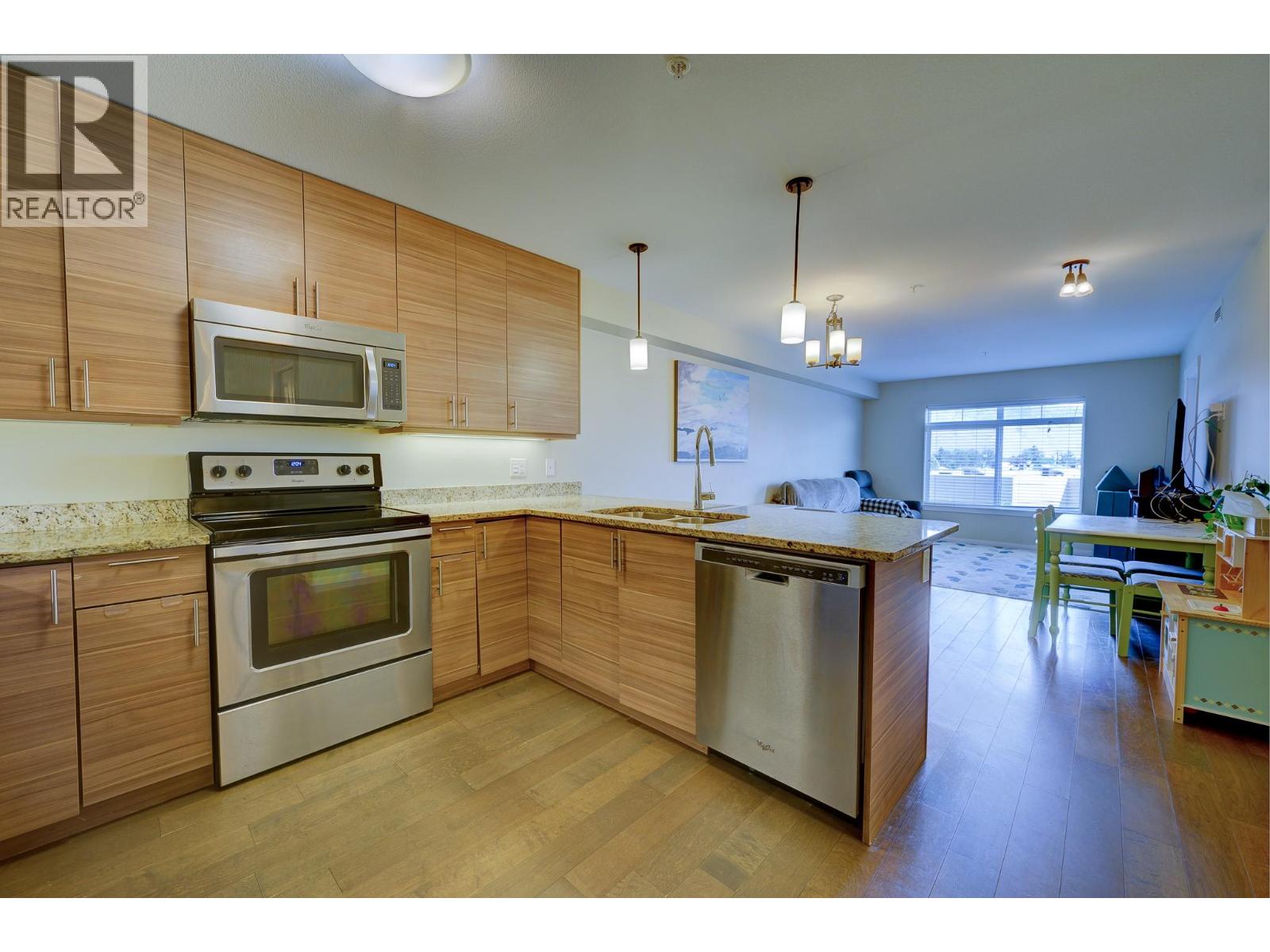 MLS® listing #28871434 for sale located at 689 TRANQUILLE Road Unit# 324