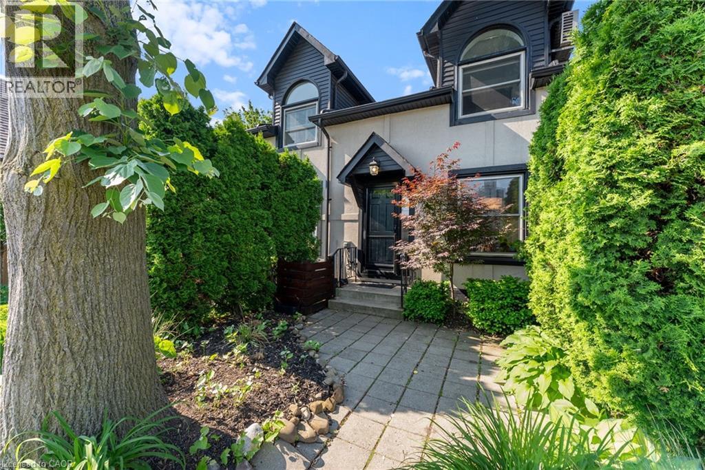 MLS® listing #28874717 for sale located at 23 MACAULAY Street W Unit# 2