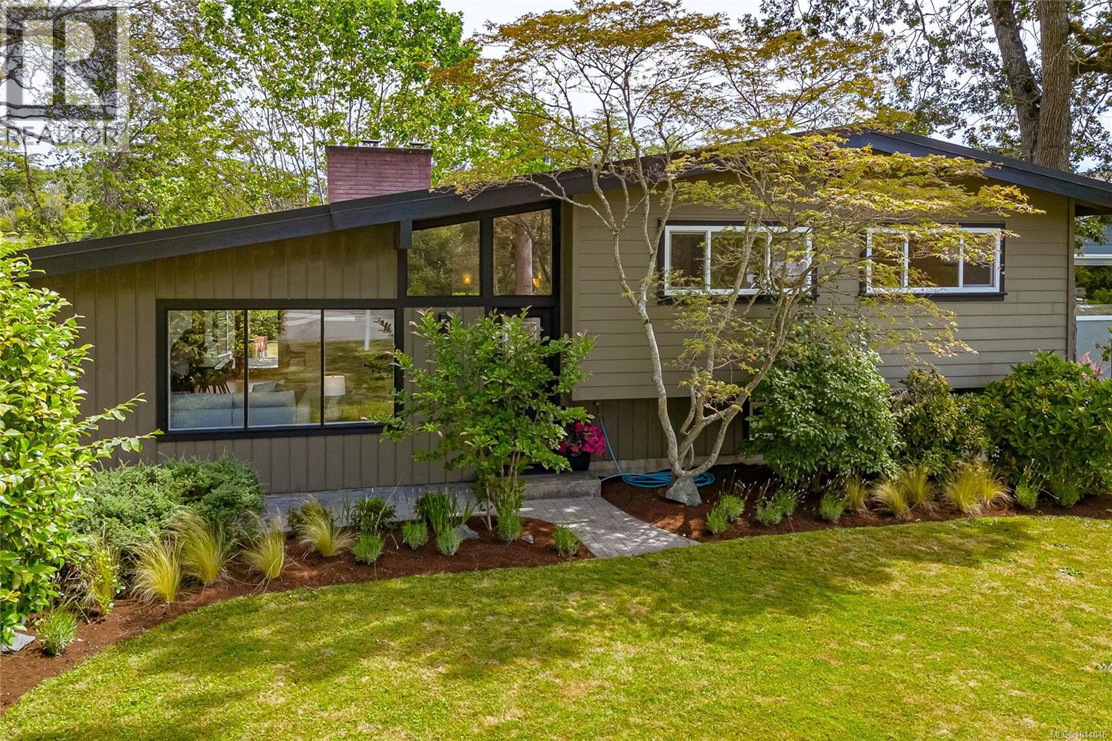 MLS® listing #28879274 for sale located at 3515 Cardiff Pl