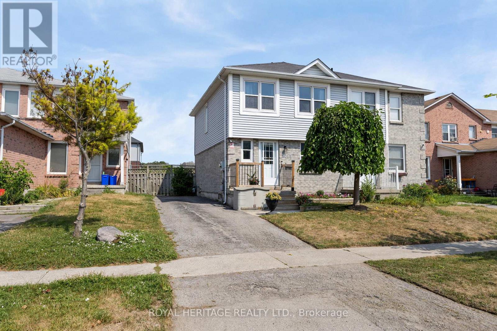 MLS® listing #28879332 for sale located at 1471 CONNERY CRESCENT