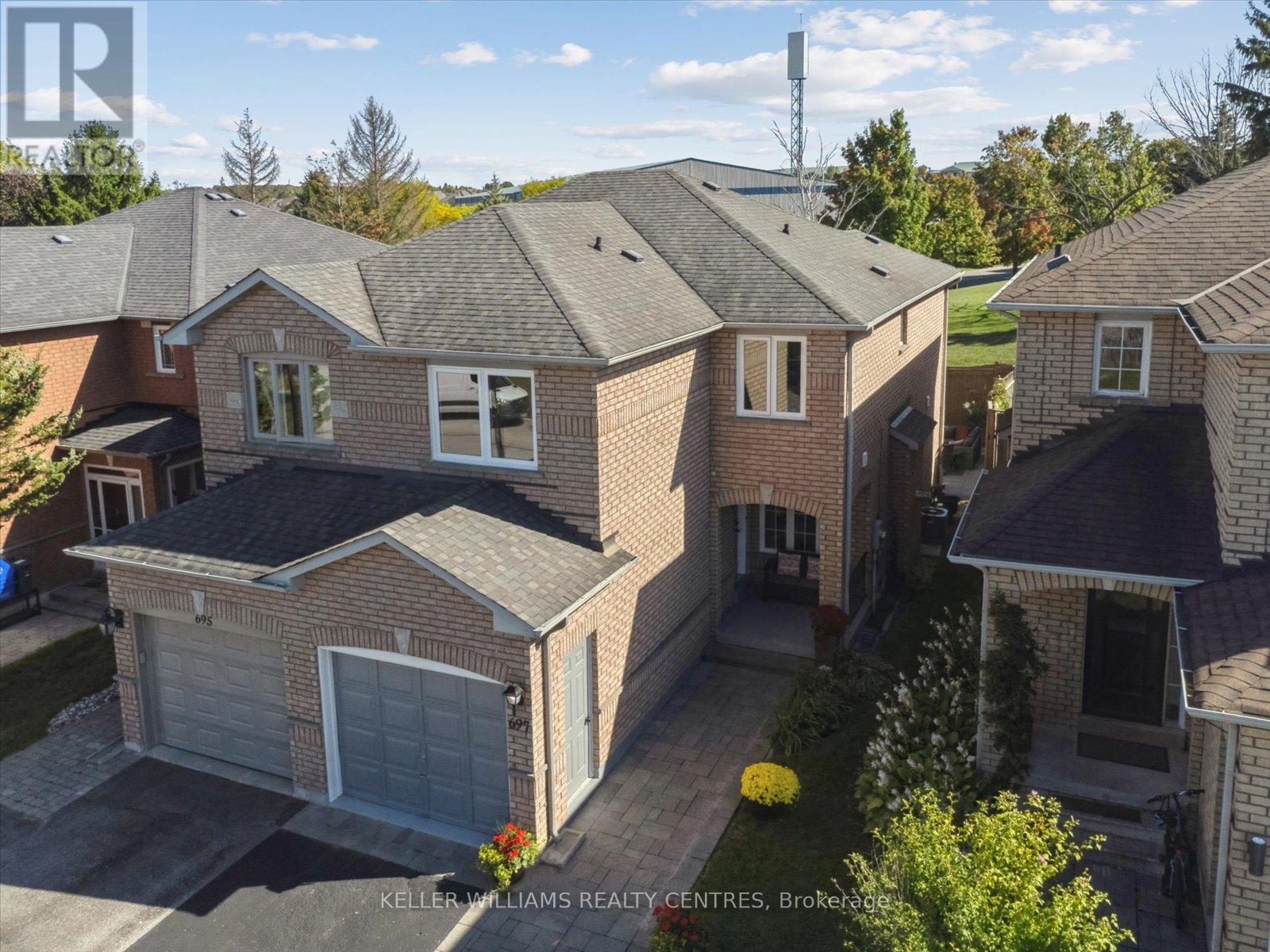 MLS® listing #28879343 for sale located at 697 WALPOLE CRESCENT