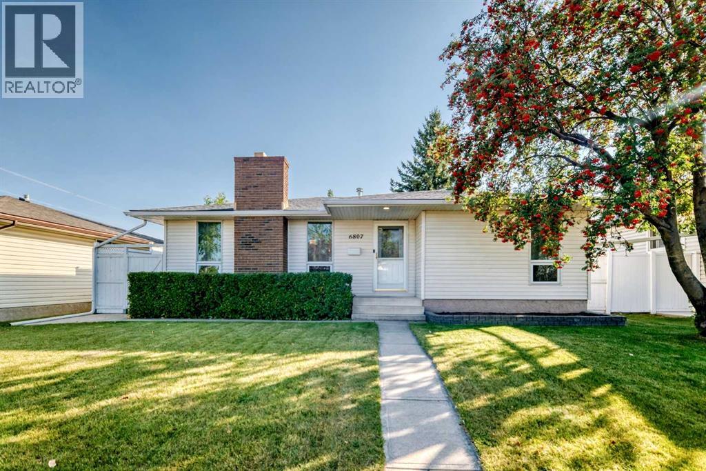 MLS® listing #28879591 for sale located at 6807 22 Avenue NE