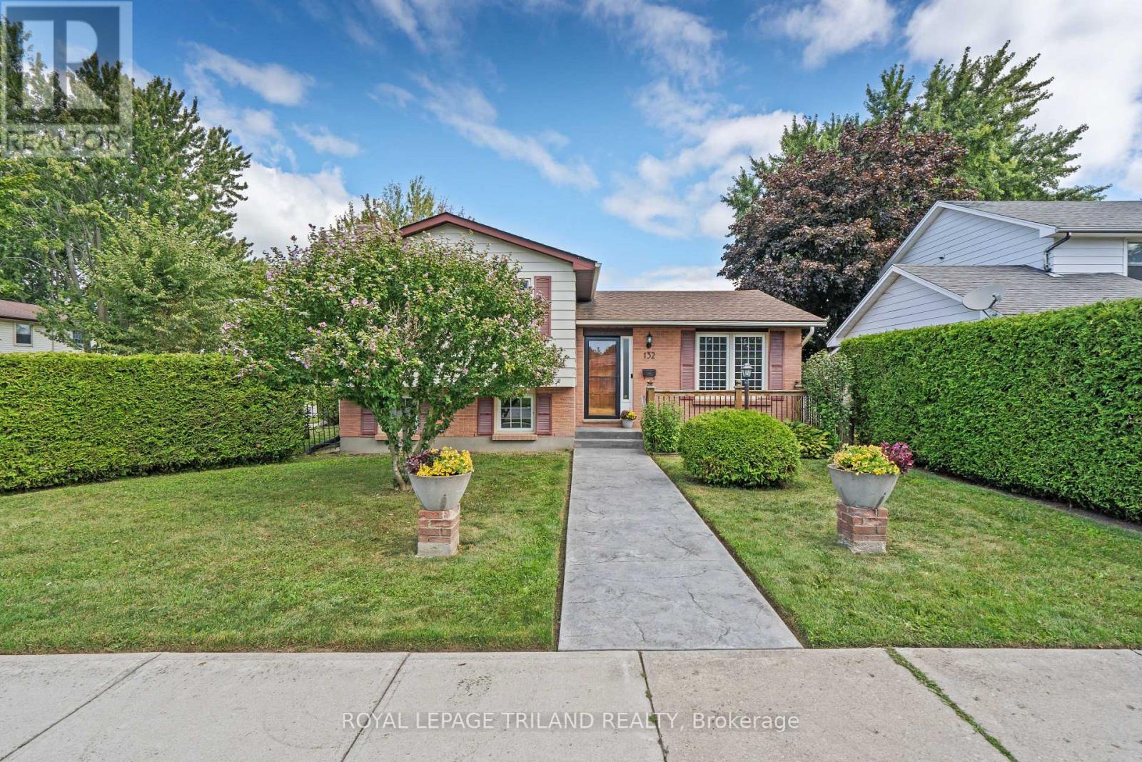 MLS® listing #28879779 for sale located at 132 BRUNSWICK AVENUE