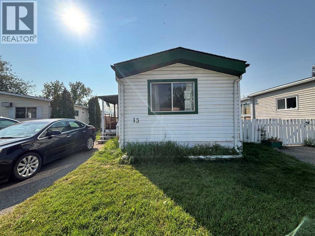 MLS® listing #28879863 for sale located at 13, 6724 17 Avenue SE