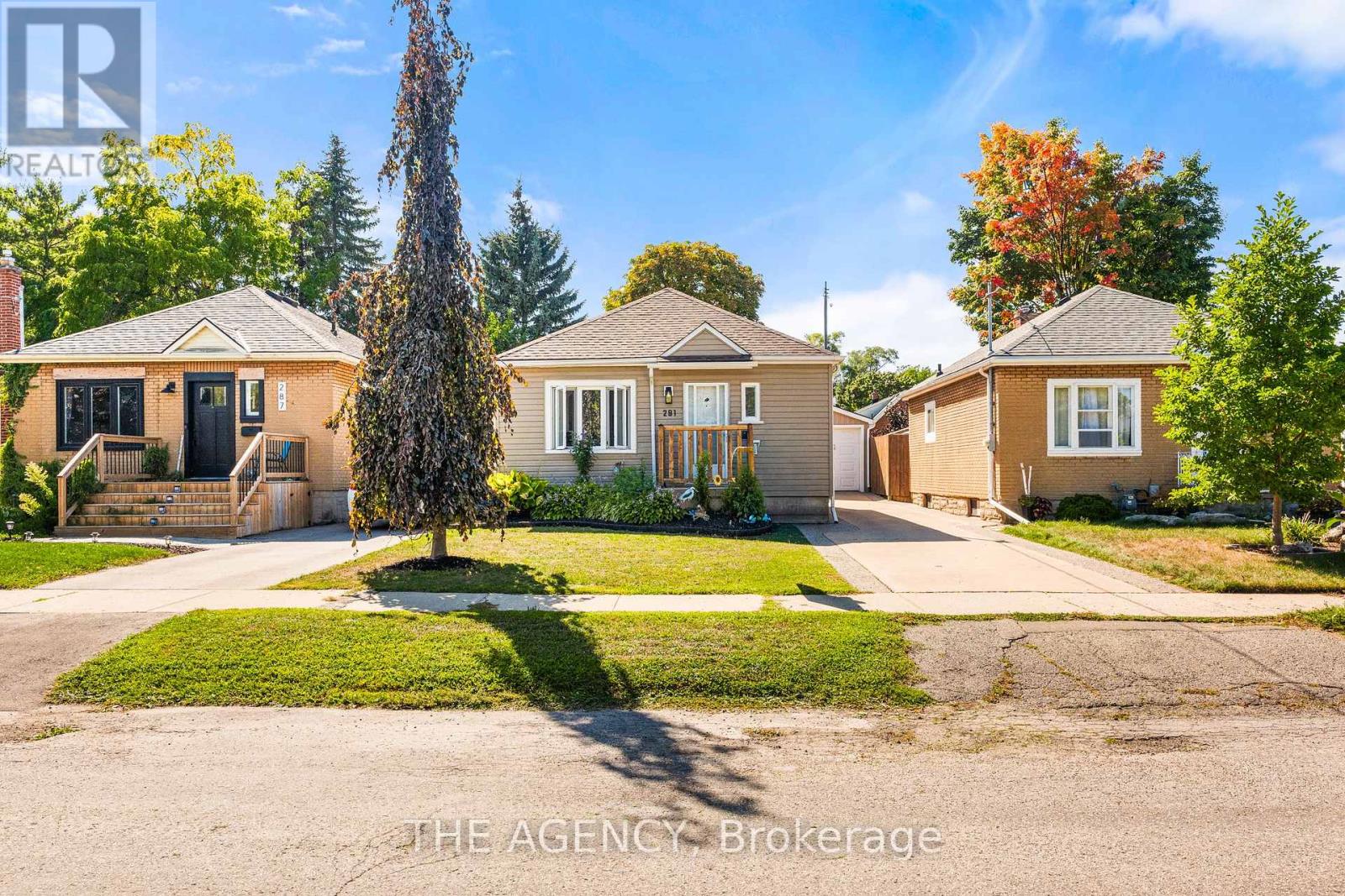 MLS® listing #28881601 for sale located at 291 MAPLE AVENUE