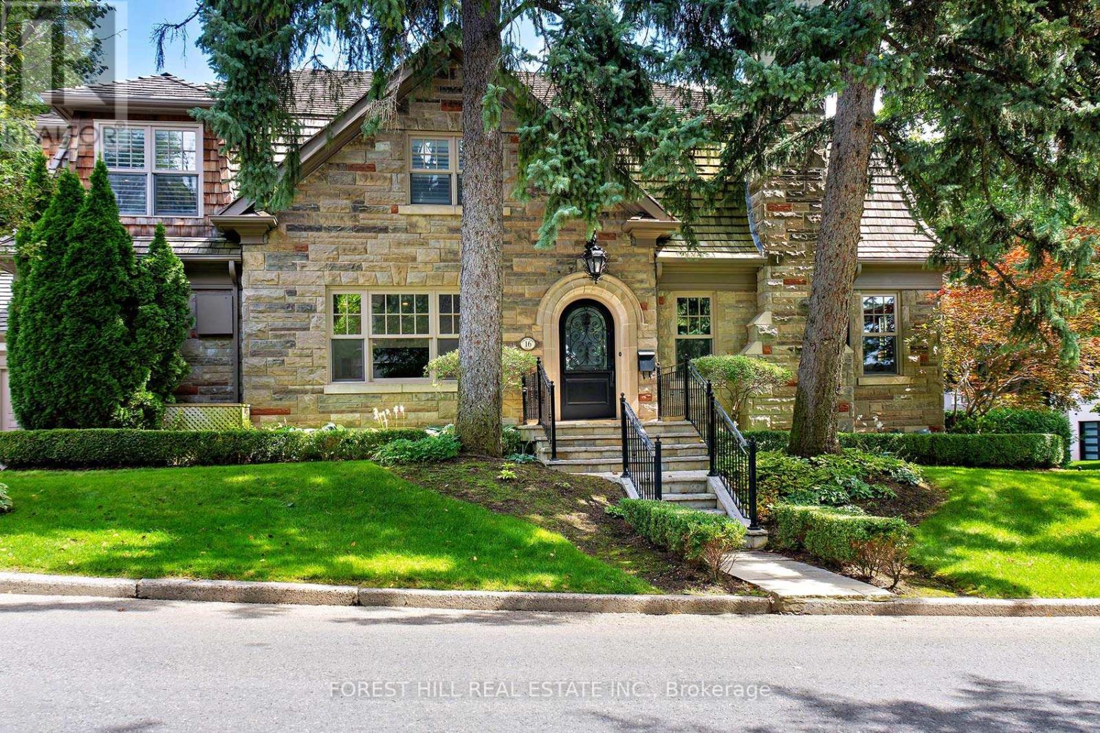 MLS® listing #28883234 for sale located at 16 FOREST RIDGE DRIVE
