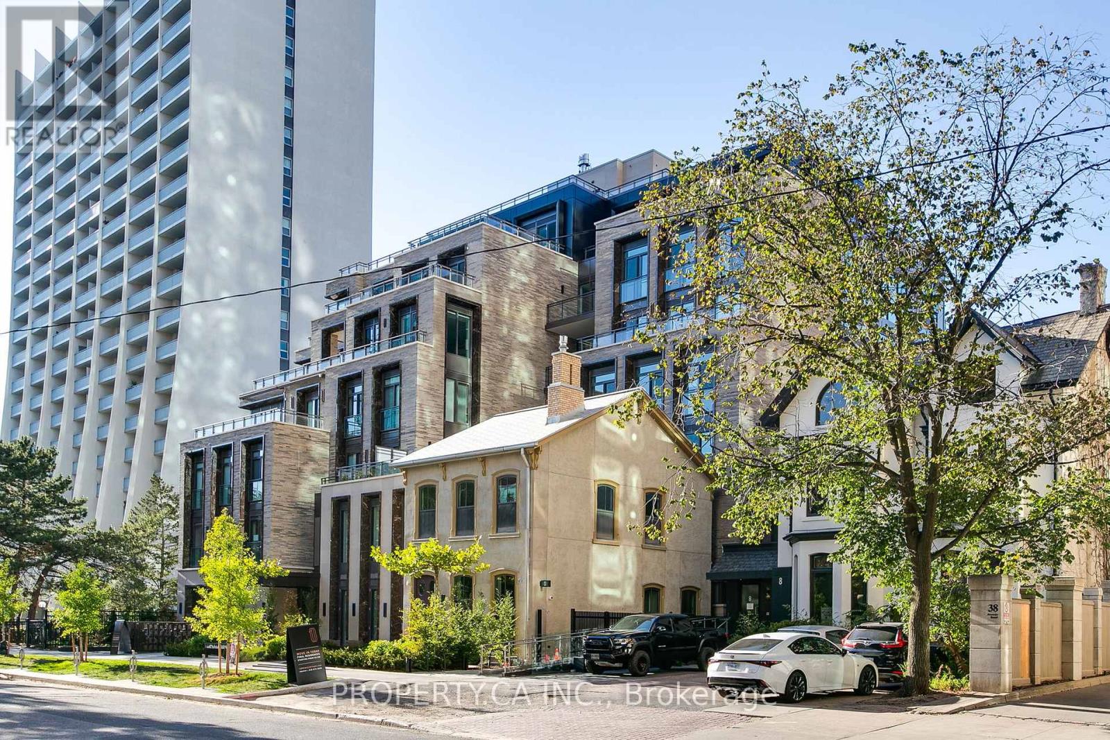 MLS® listing #28892522 for sale located at 403 - 10 PRINCE ARTHUR AVENUE
