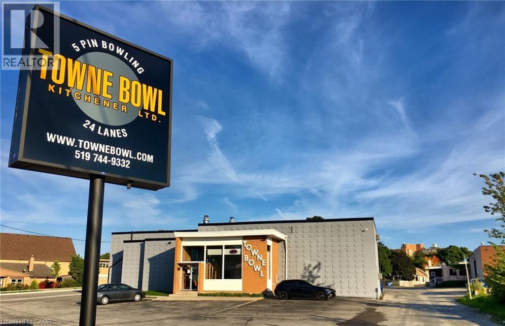 MLS® listing #28894508 for sale located at 11 OTTAWA Street N Unit# 3