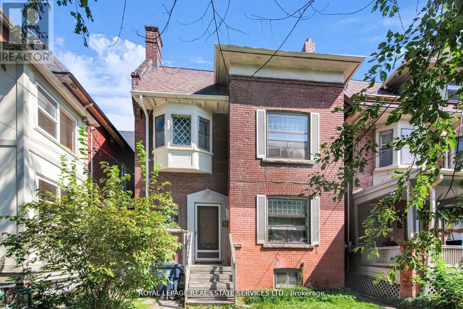 MLS® listing #28897250 for sale located at 577 HURON STREET