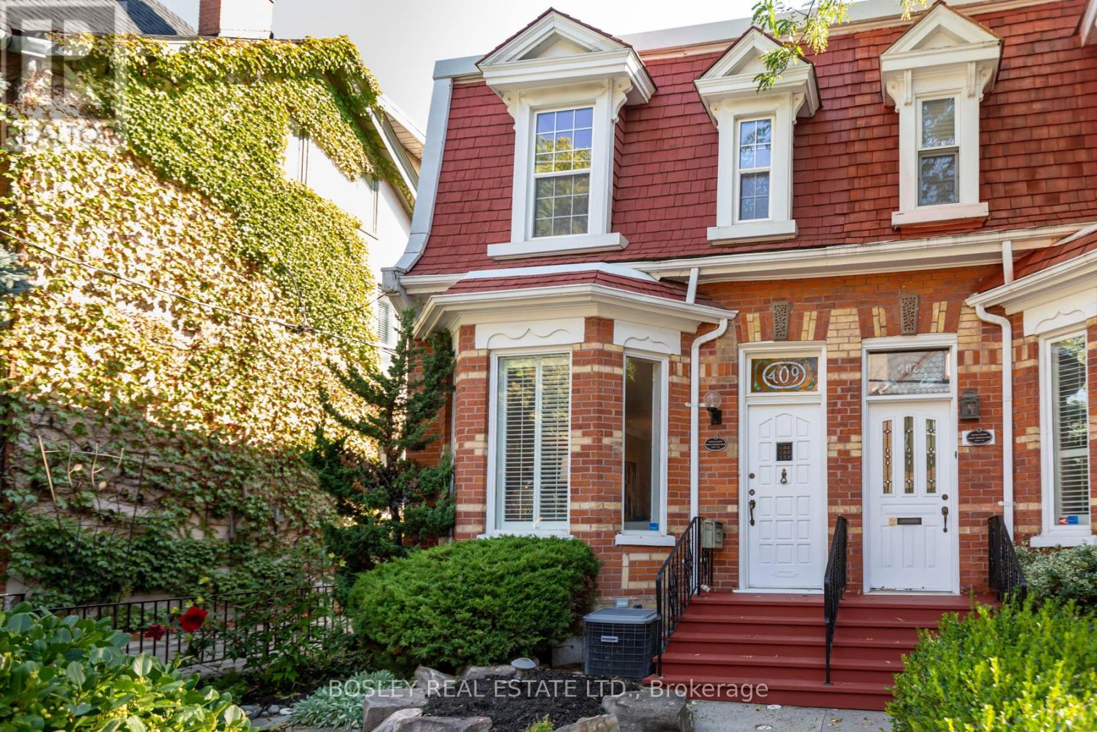MLS® listing #28898603 for sale located at 409 SACKVILLE STREET