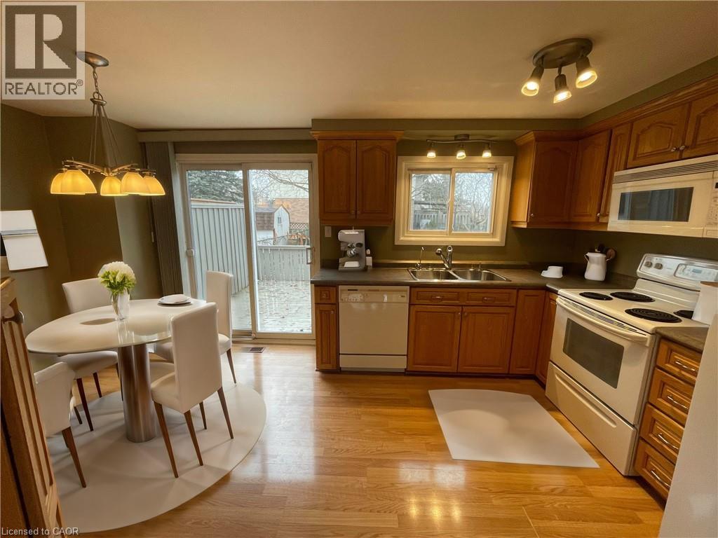 MLS® listing #28899228 for sale located at 106 CORNERBROOK Crescent
