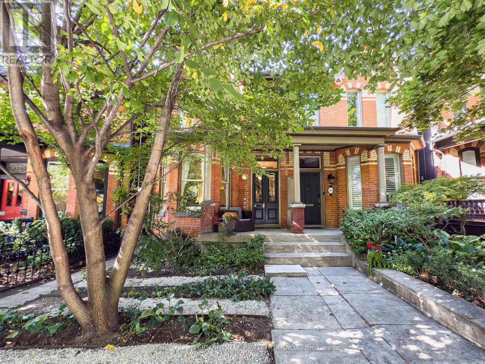 MLS® listing #28901390 for sale located at 426 SACKVILLE STREET