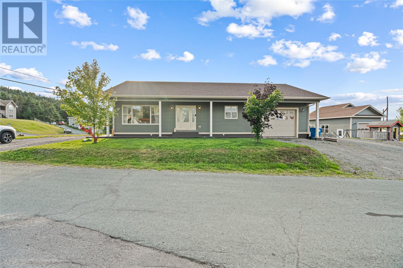 MLS® listing #28901688 for sale located at 203 Marine Drive