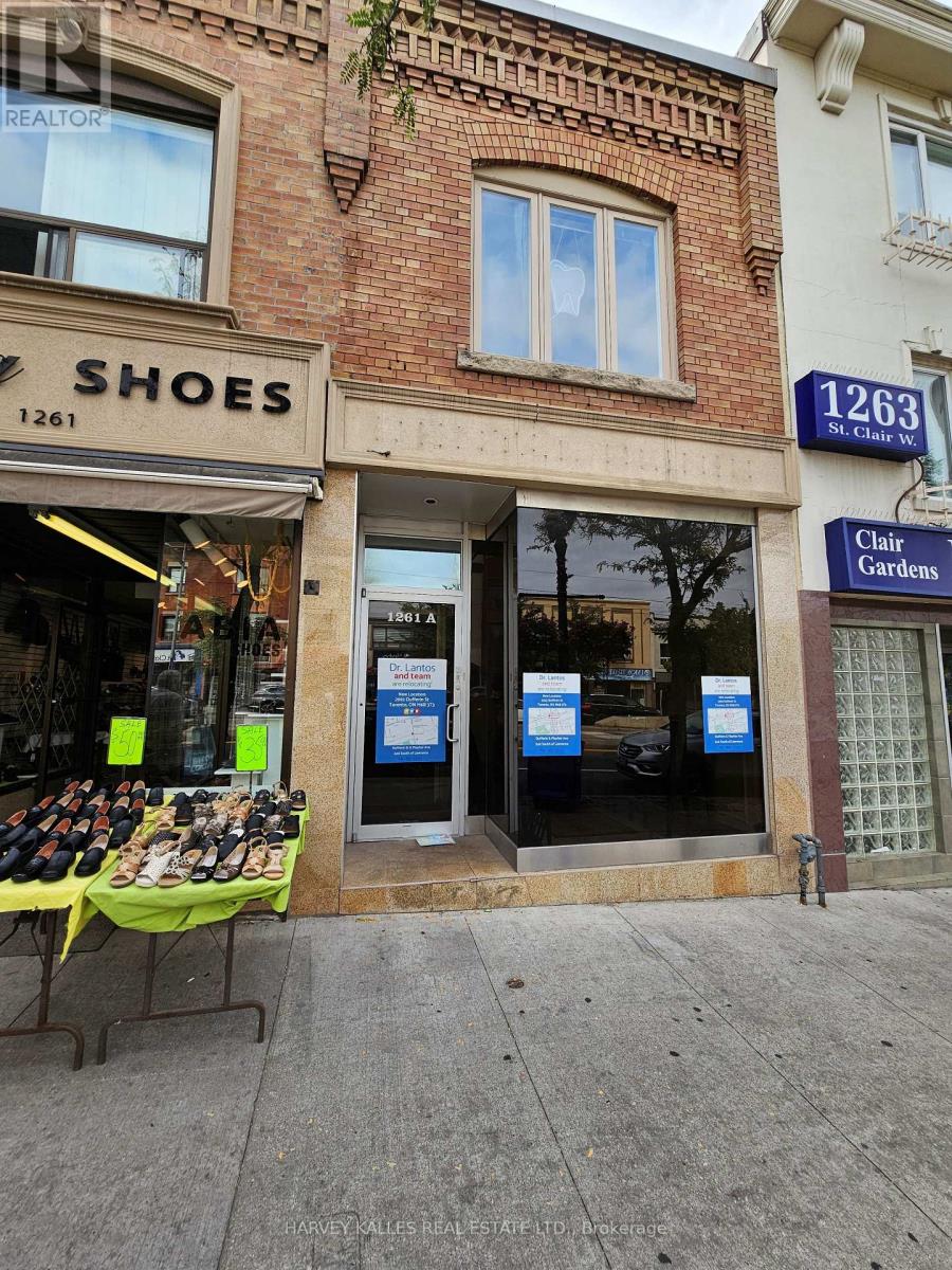 MLS® listing #28905134 for sale located at 1261 A ST.CLAIR AVENUE W