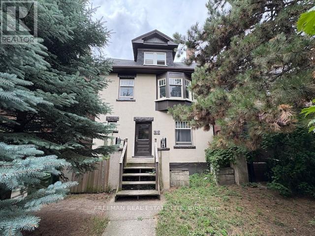 MLS® listing #28909285 for sale located at MAIN FLOOR GARDEN - 88 ALBANY AVENUE