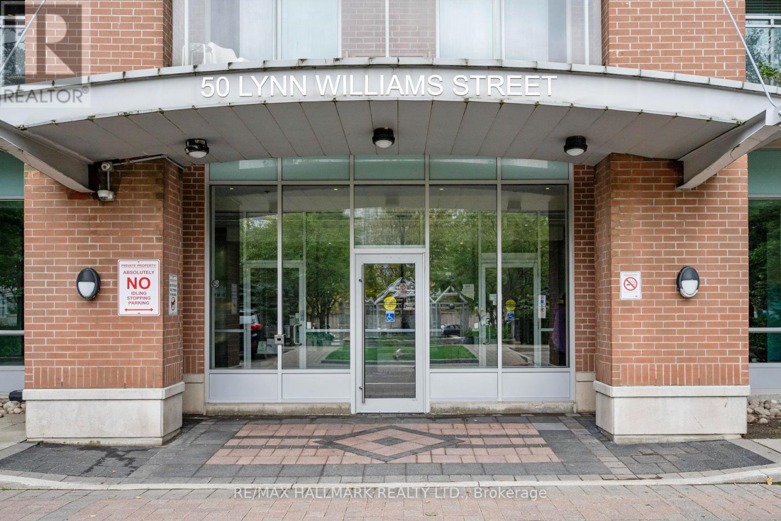 MLS® listing #28913602 for sale located at 906 - 50 LYNN WILLIAMS STREET