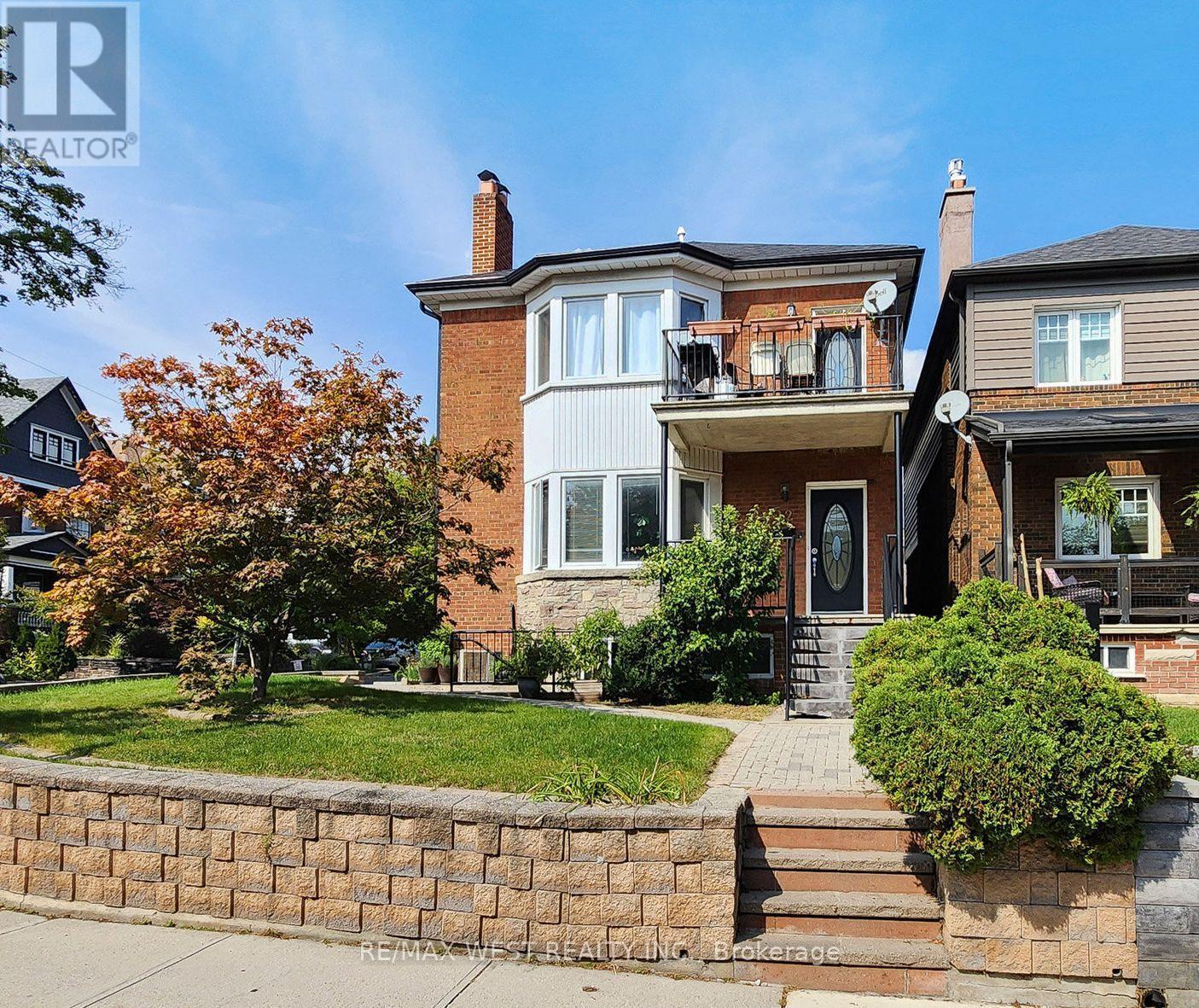 MLS® listing #28916243 for sale located at 52 HEYDON PARK ROAD