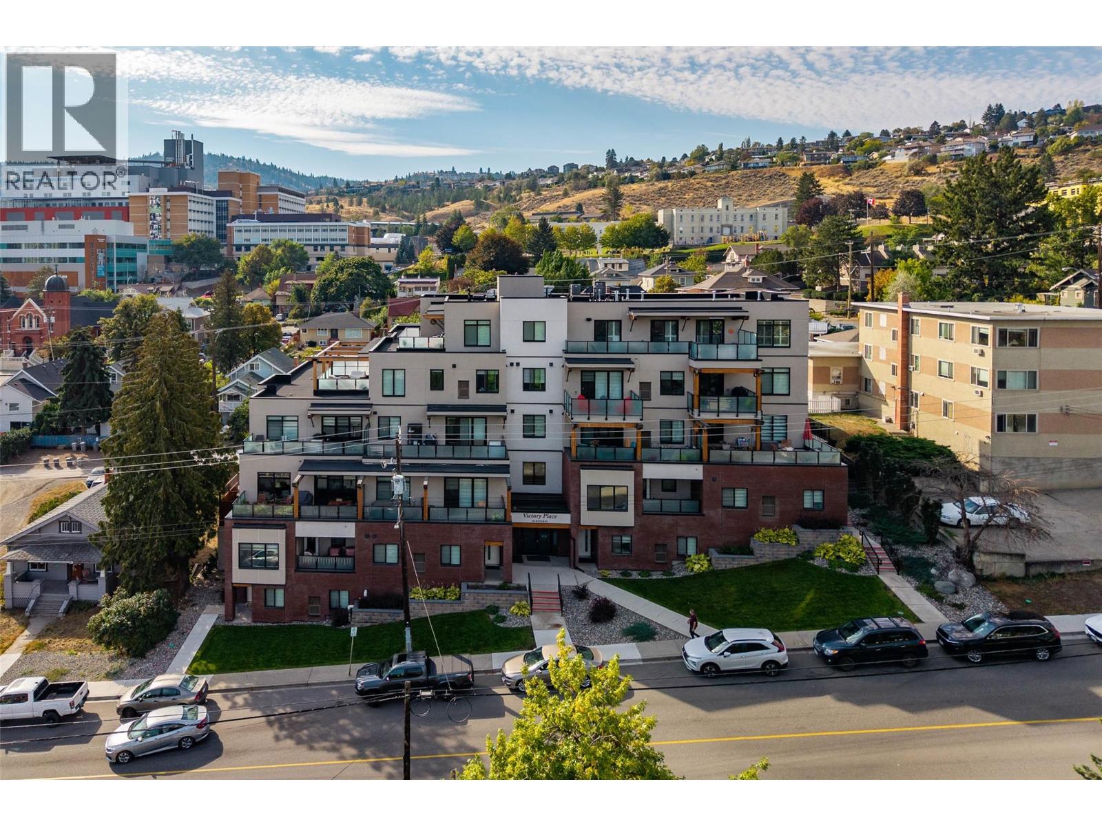 MLS® listing #28917783 for sale located at 227 BATTLE Street Unit# 104