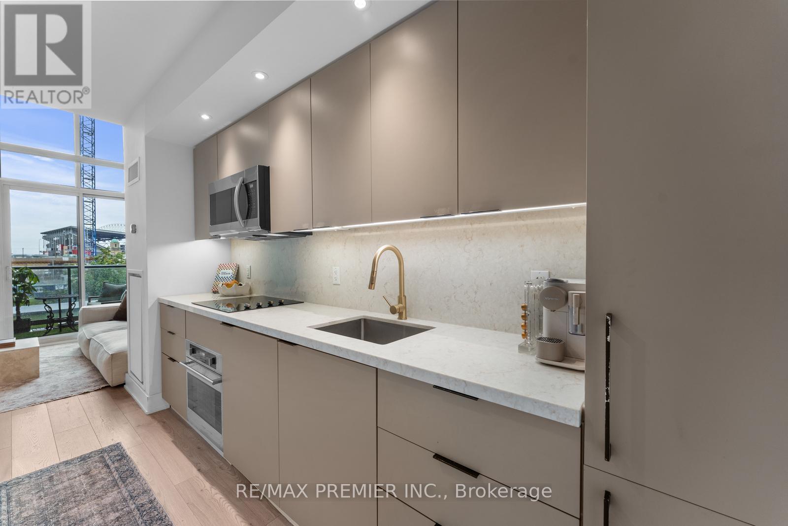 MLS® listing #28922808 for sale located at 301 - 5 HANNA AVENUE