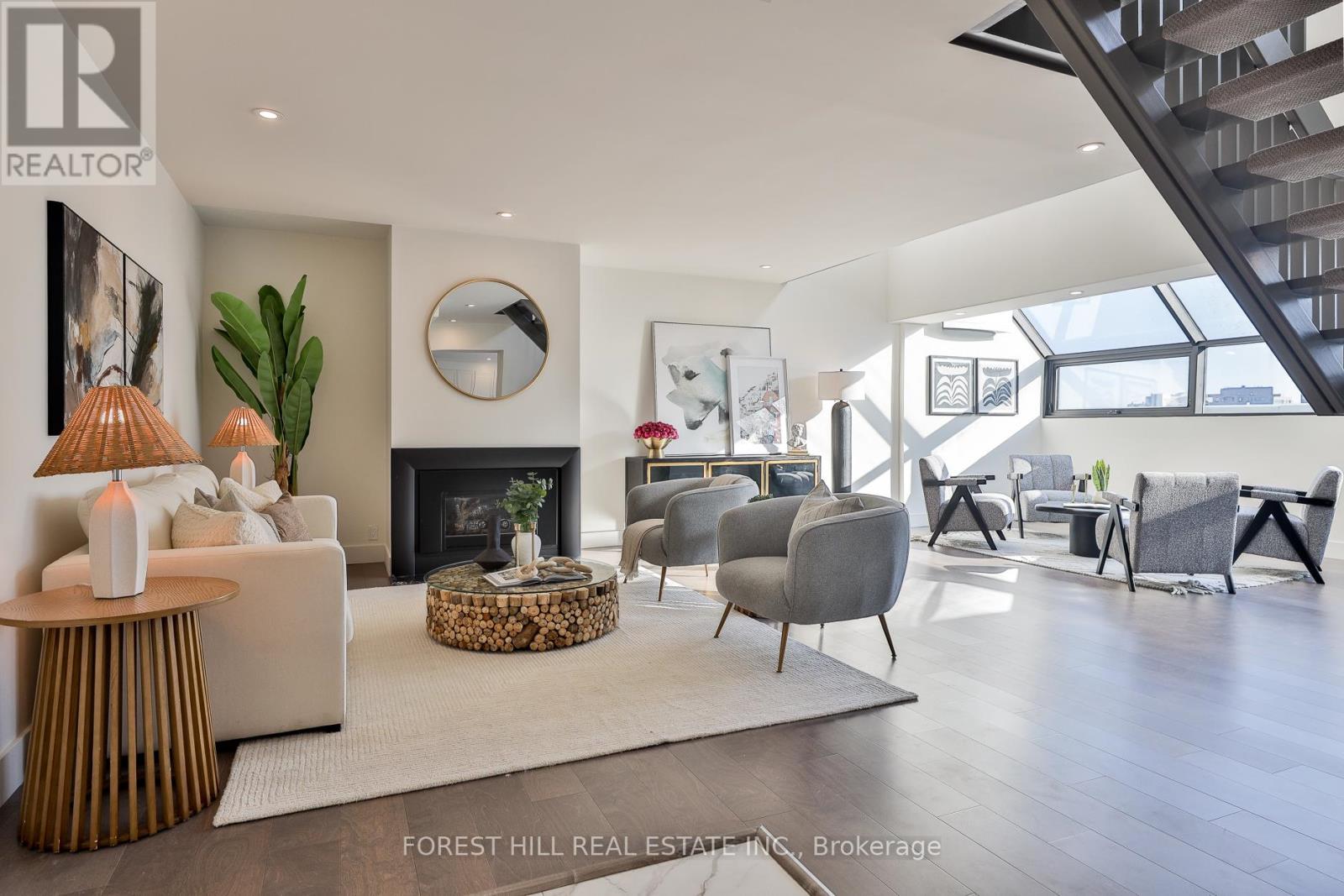 MLS® listing #28922910 for sale located at 603 - 18A HAZELTON AVENUE