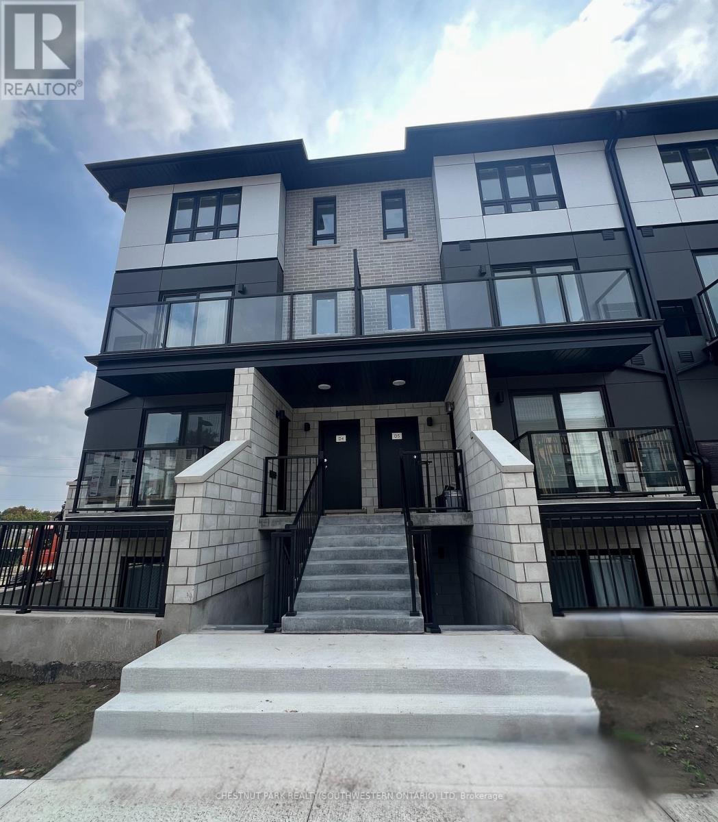 MLS® listing #28924066 for sale located at D3 - 410 NORTHFIELD DRIVE W