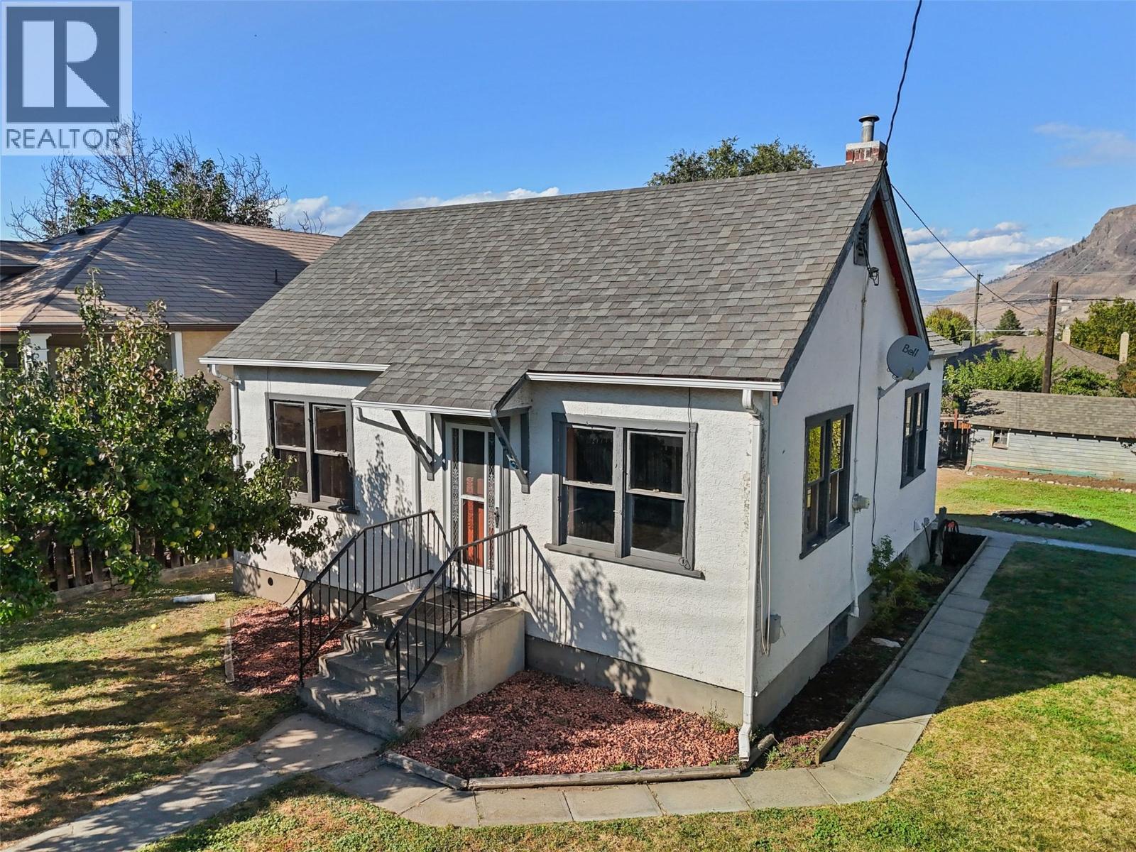 MLS® listing #28924485 for sale located at 976 DOMINION Street